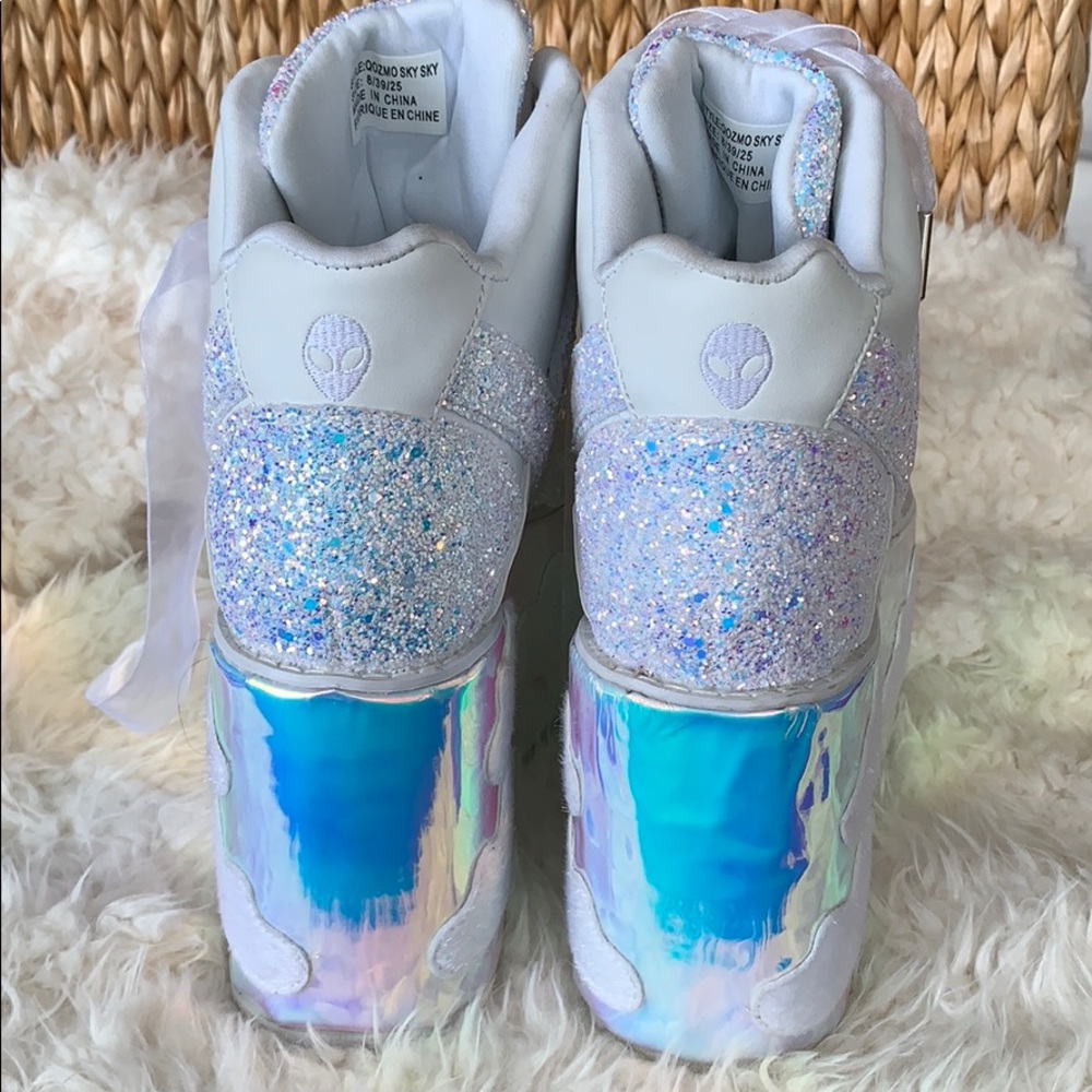 NIB YRU White Holographic Sky Sky Platforms - Picture 3 of 8